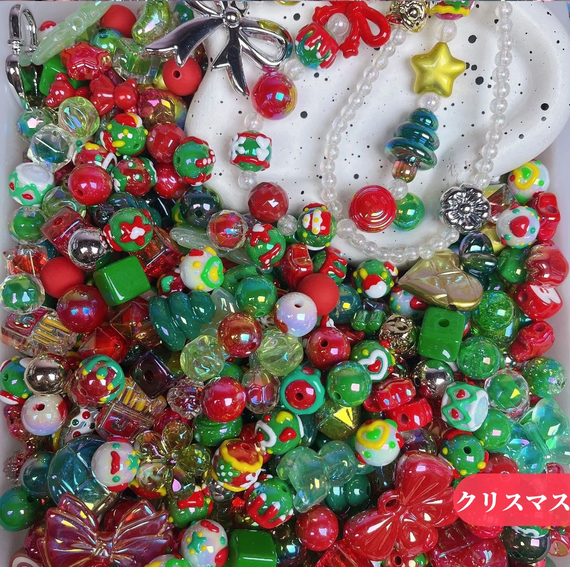 大特価【Ｂ021] クリスマス　手書きビーズ & 高品質アクリルビーズ