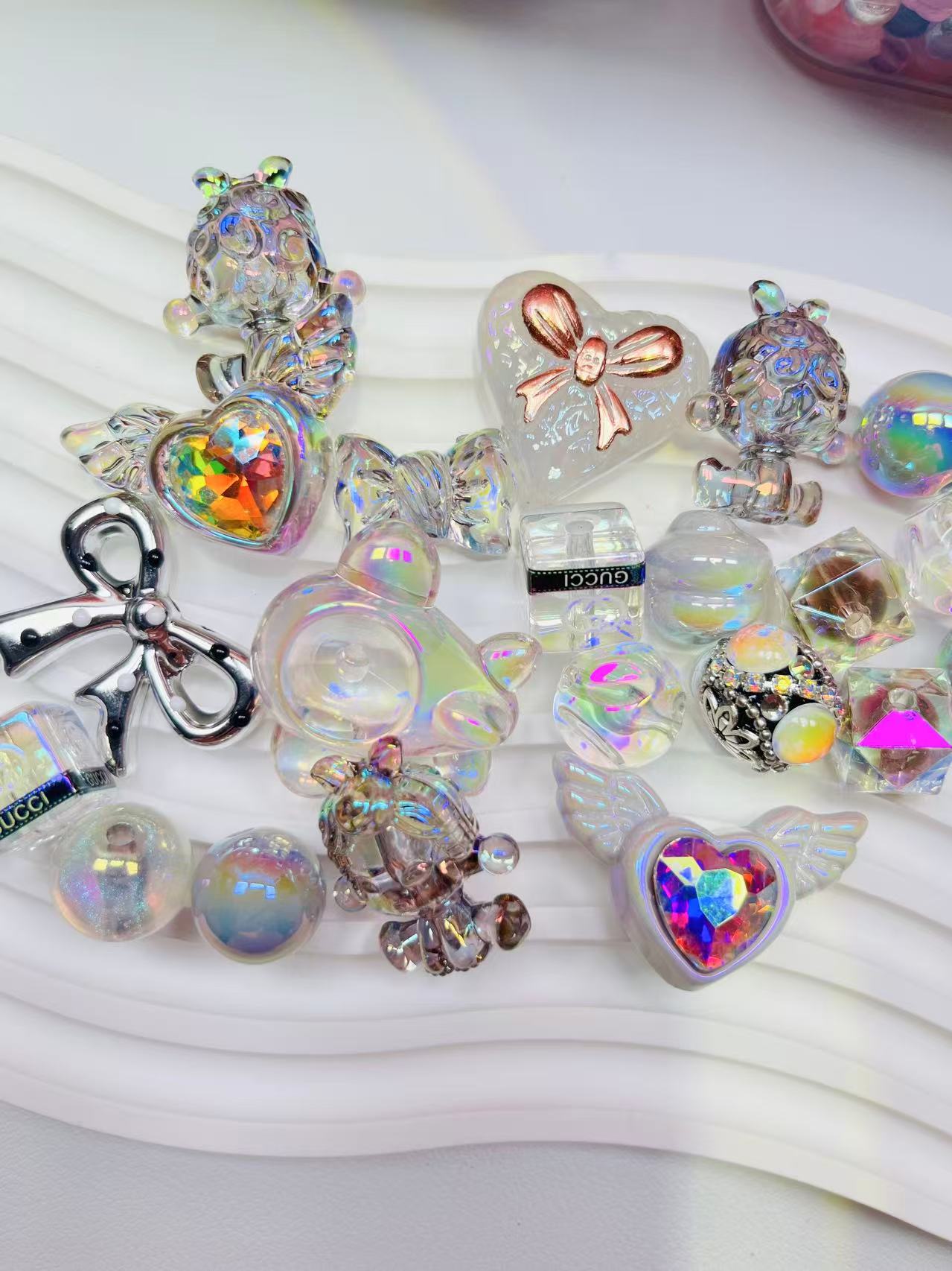 【Ｂ046】月影　手書きアクリルビーズ & 高品質アクリルビーズ＆ゴ－ジャスビ-ズ